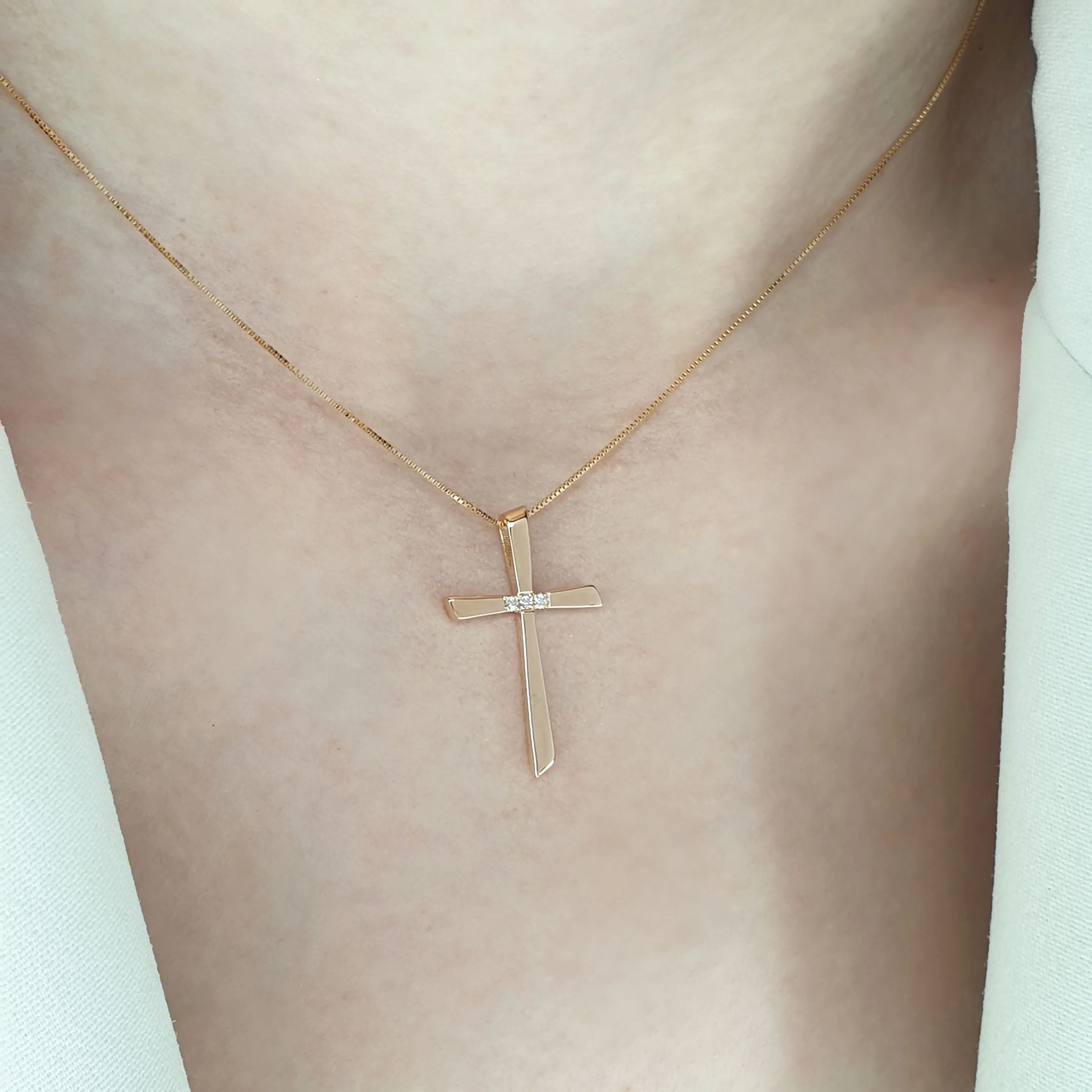 3 Diamonds cross necklace