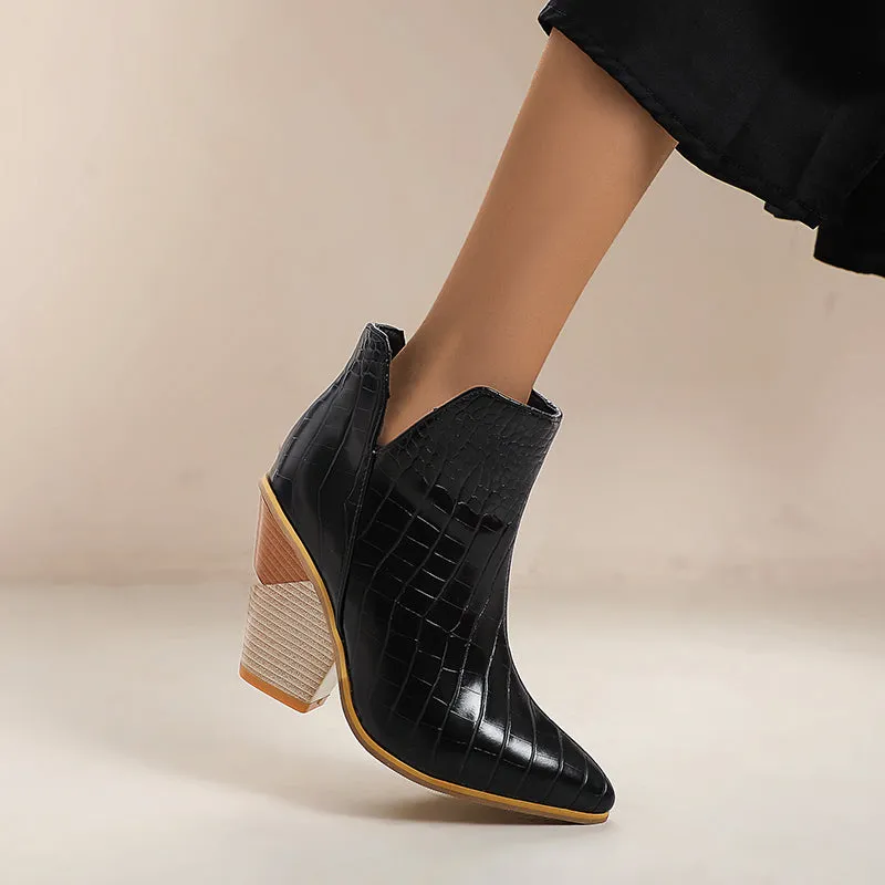 Bigsizeheels Chelsea wooden heel ankle boots - Black