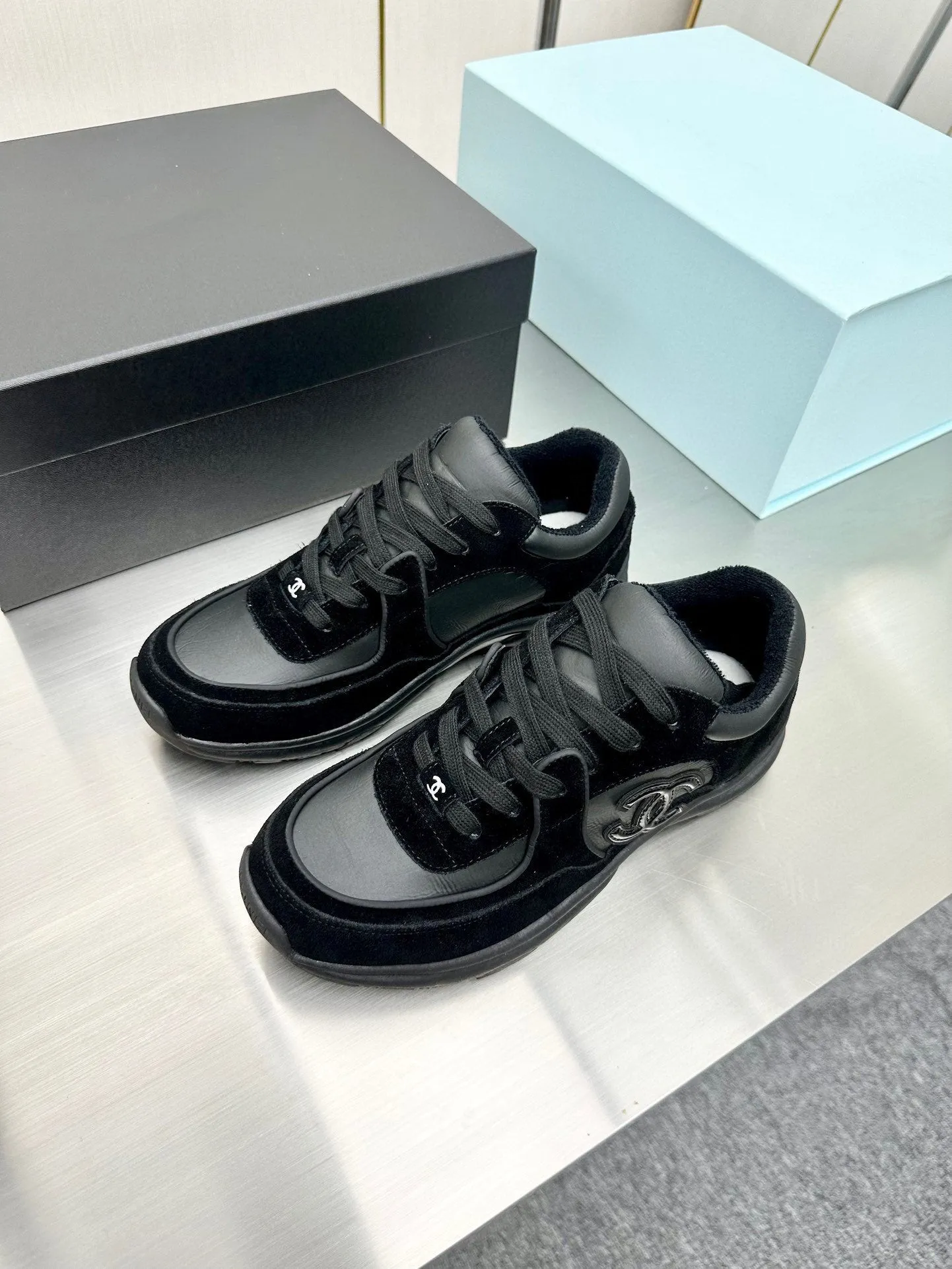 CC LOW TOP TRAINER BLACK GREY SNEAKERS