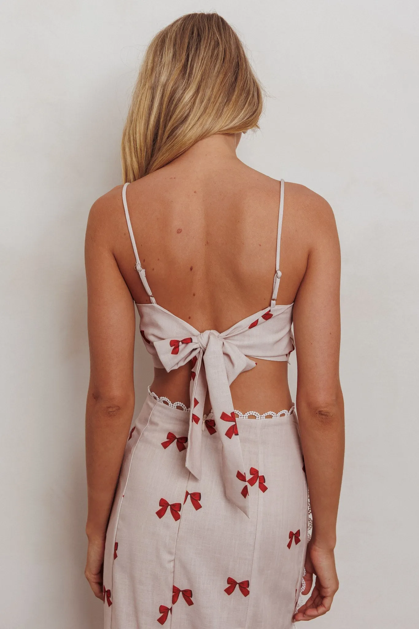 Chamberlain Scallop Trim Crop Top Red Bow