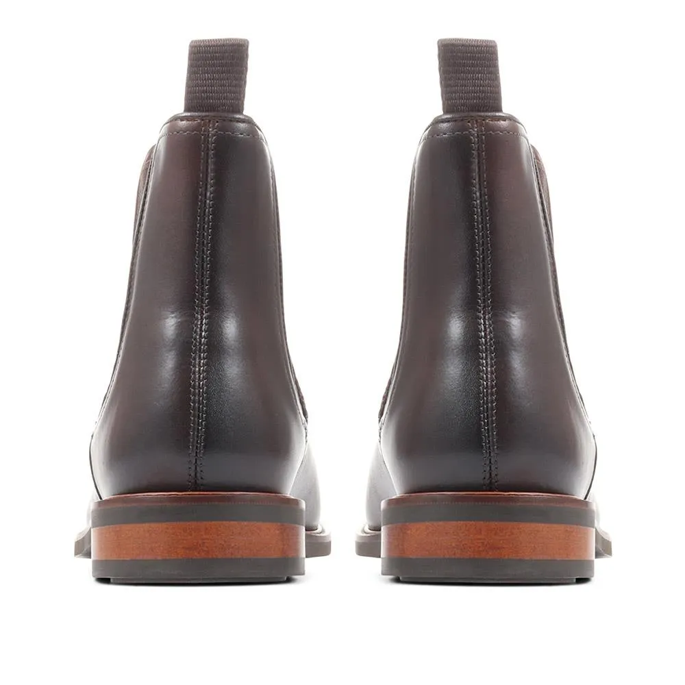 Eastbourne Leather Chelsea Boots - EASTBOURNE / 322 611