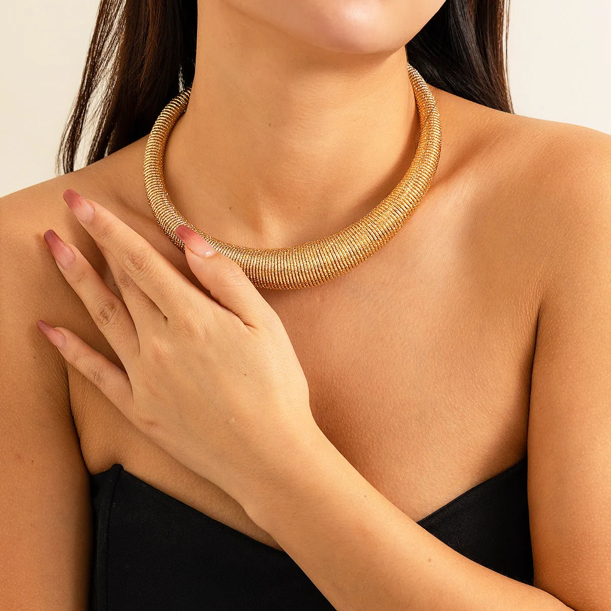 Extravagant Multi-layer Geometric Clavicle Necklace Inspired by Europe and The United States