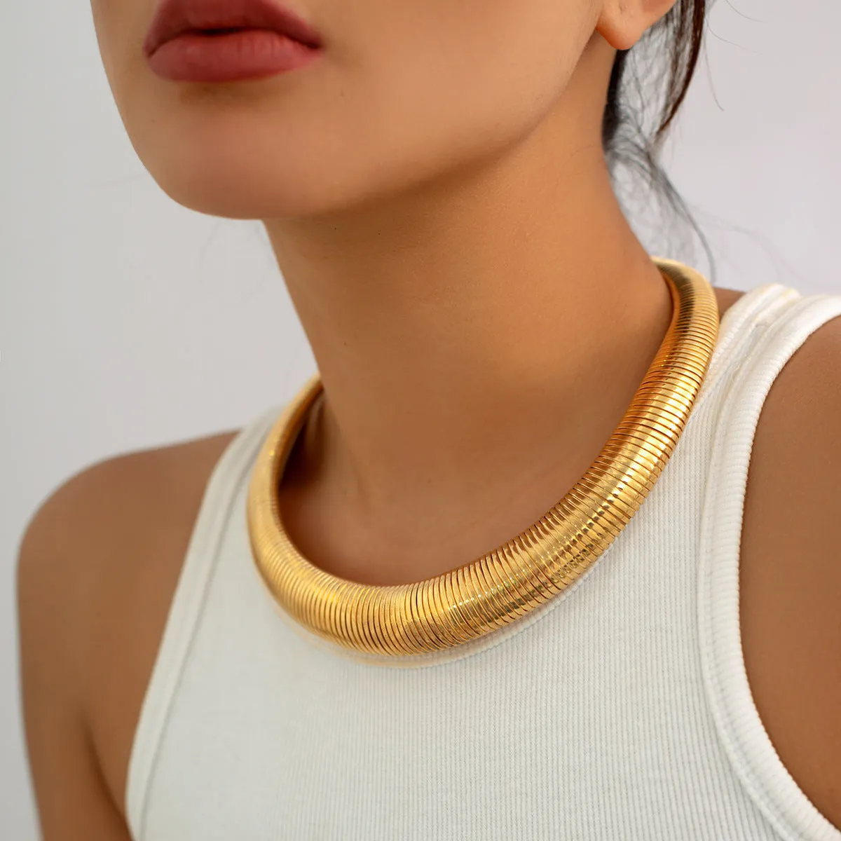 Extravagant Multi-layer Geometric Clavicle Necklace Inspired by Europe and The United States