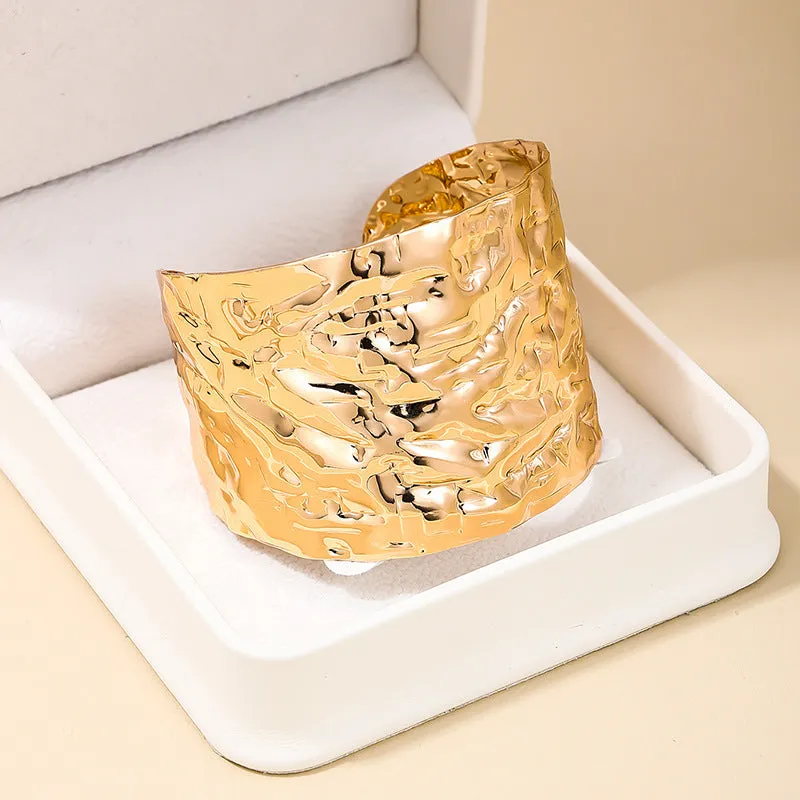 Extravagant Wide Bracelet with Irregular Folds for Fashion-Forward Women