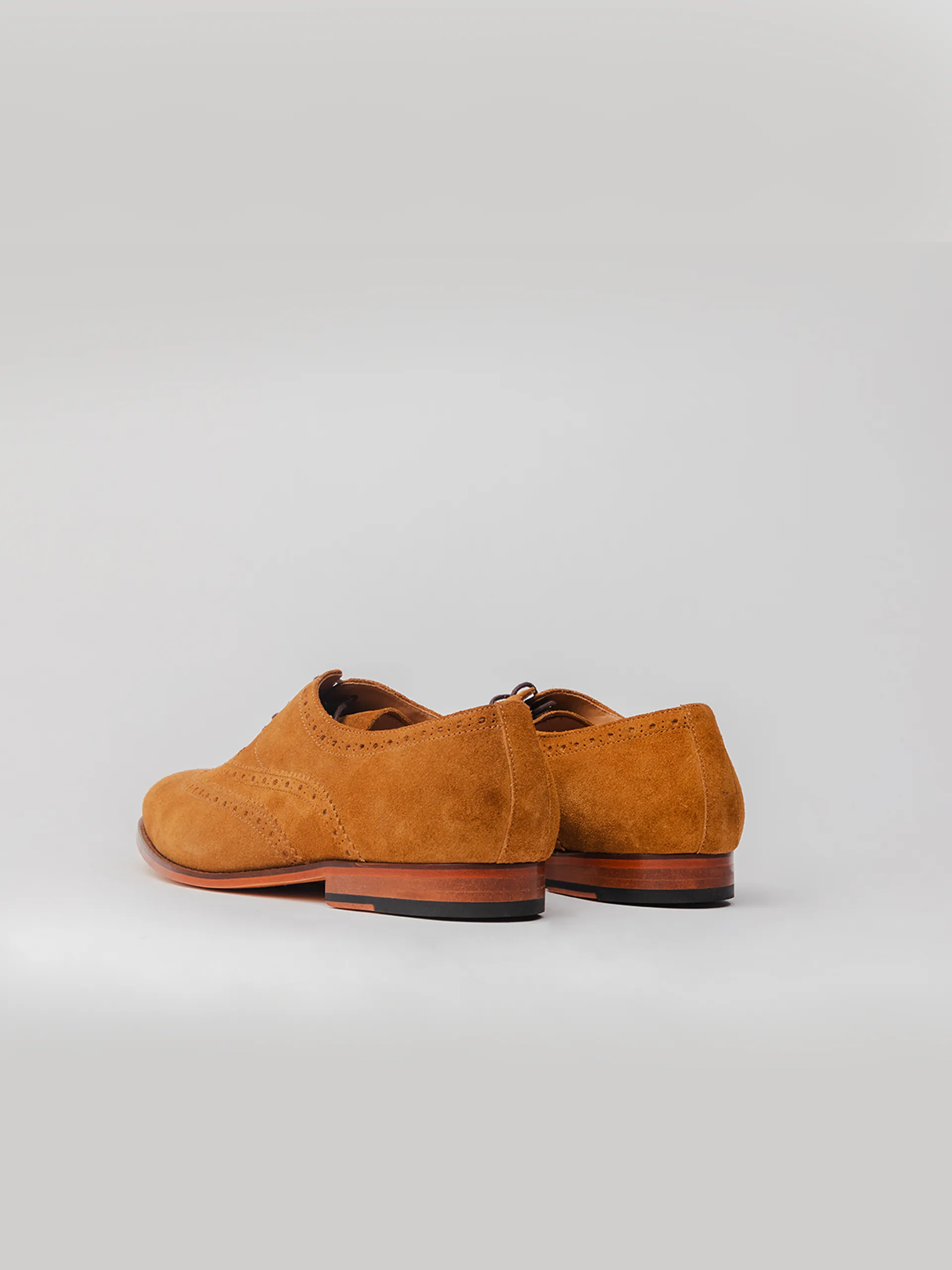 Helio Wingtip Oxford - Cognac Suede