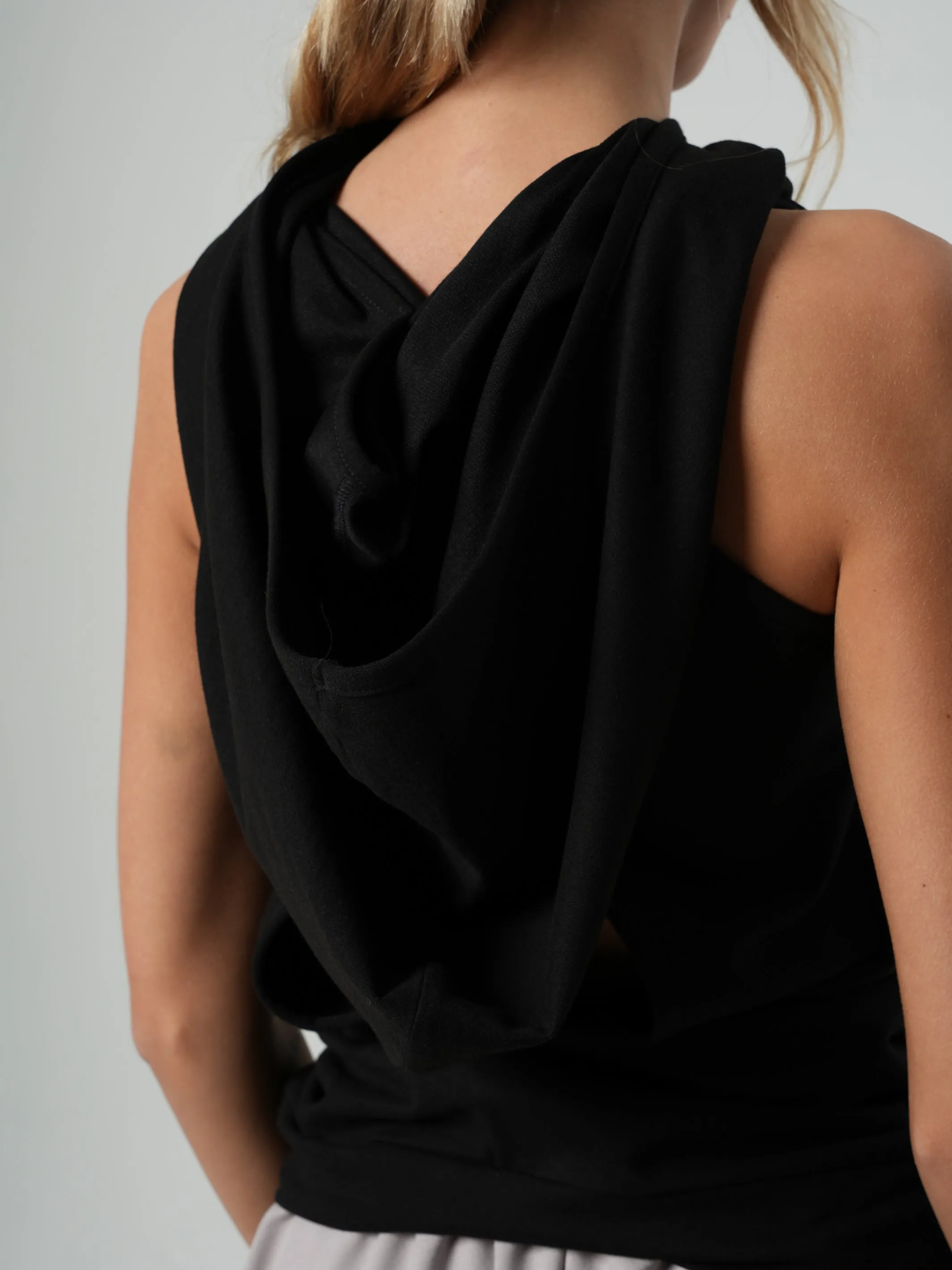 Hooded Sleeveless Top