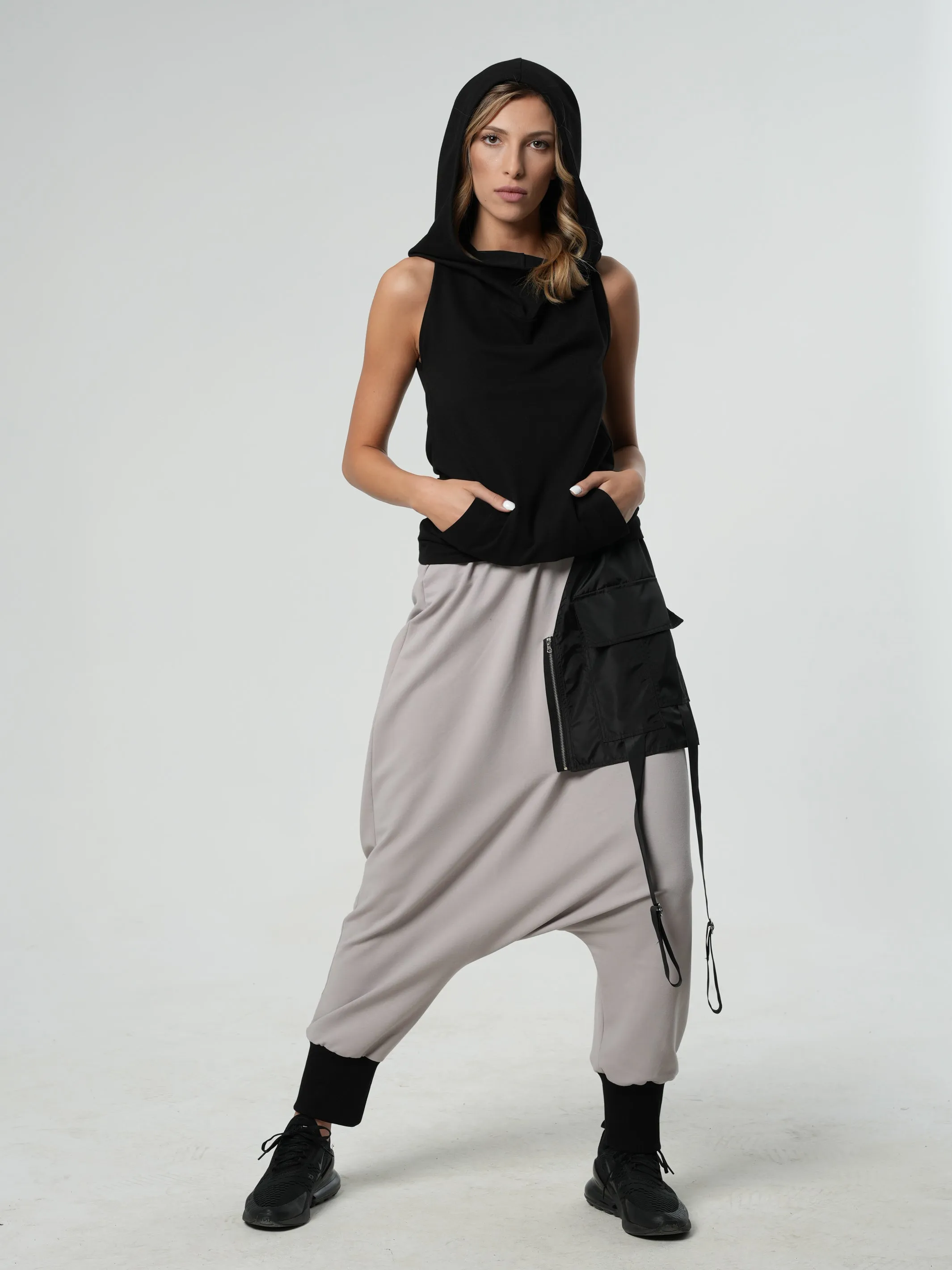 Hooded Sleeveless Top