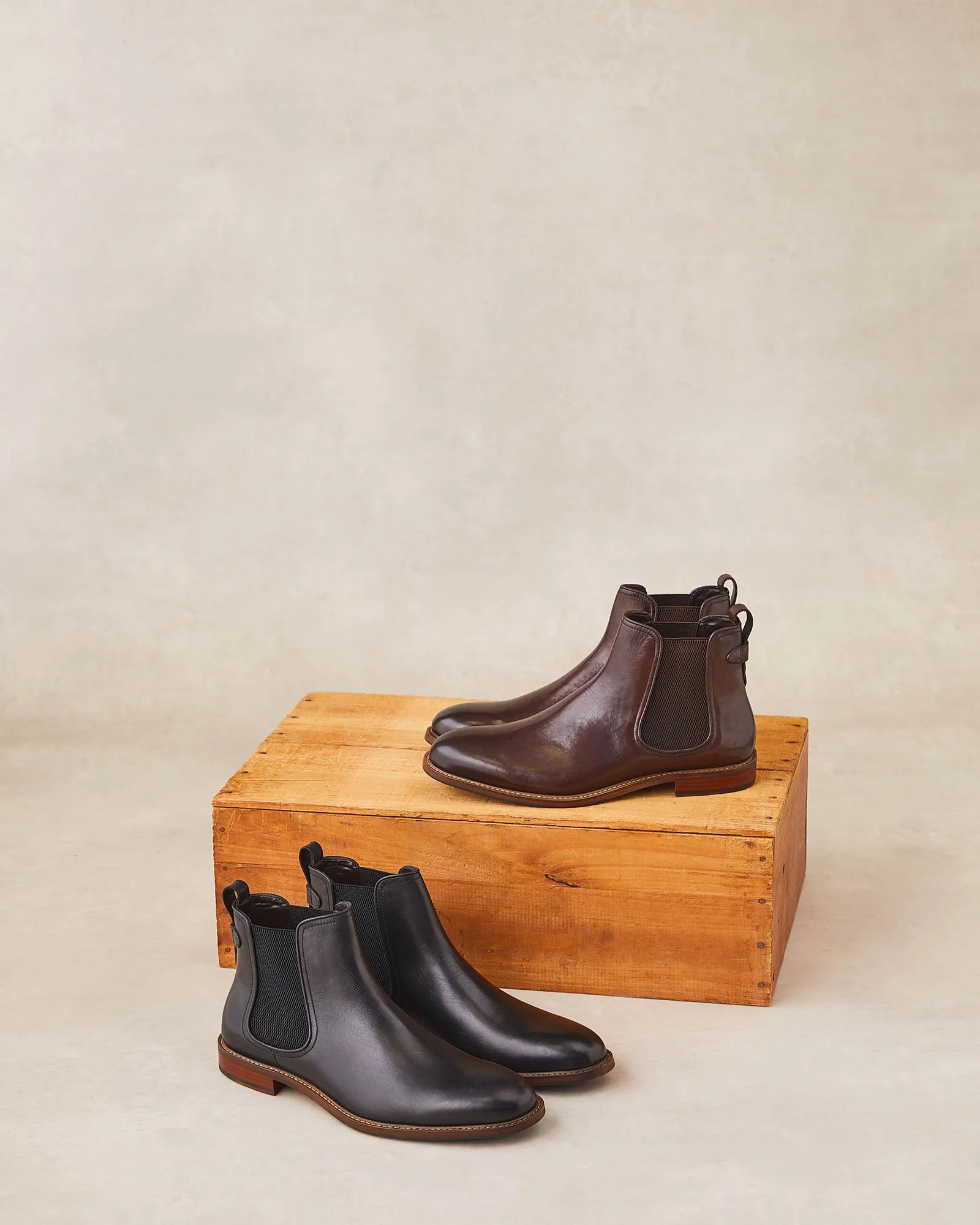 JEFFERY Leather Chelsea Boots