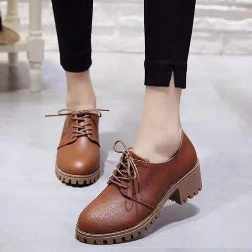 Low Top Black And Brown Women Oxford Boots