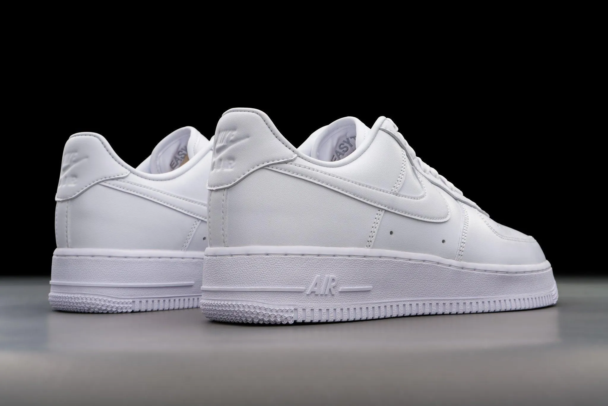 Nike Air Force 1 Low 07 'Triple White'