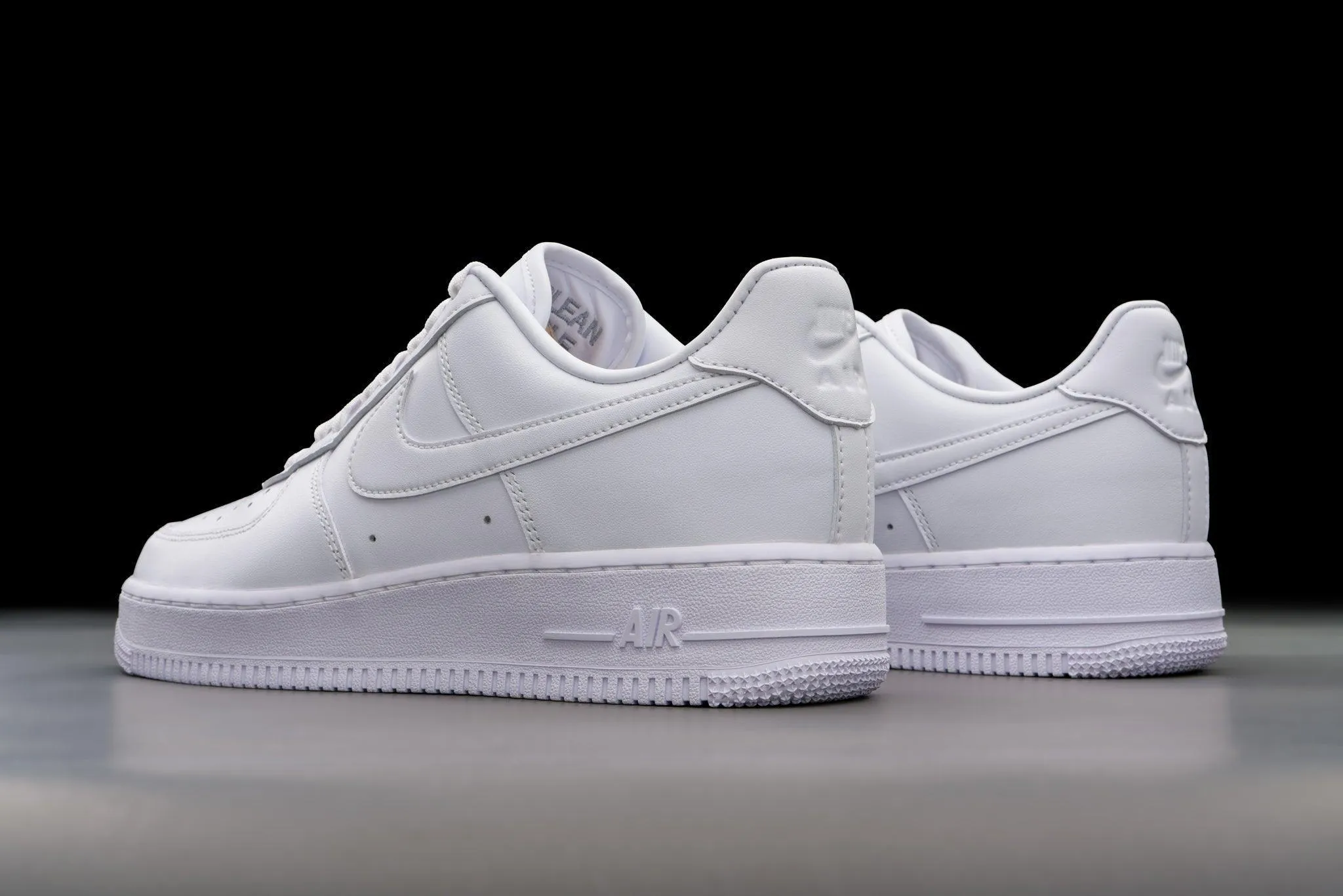 Nike Air Force 1 Low 07 'Triple White'