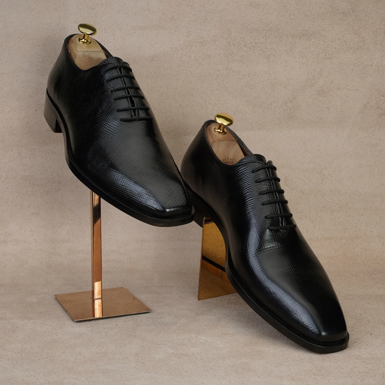 Oxford Lace-Up Formal Shoes in Black Saffiano Leather