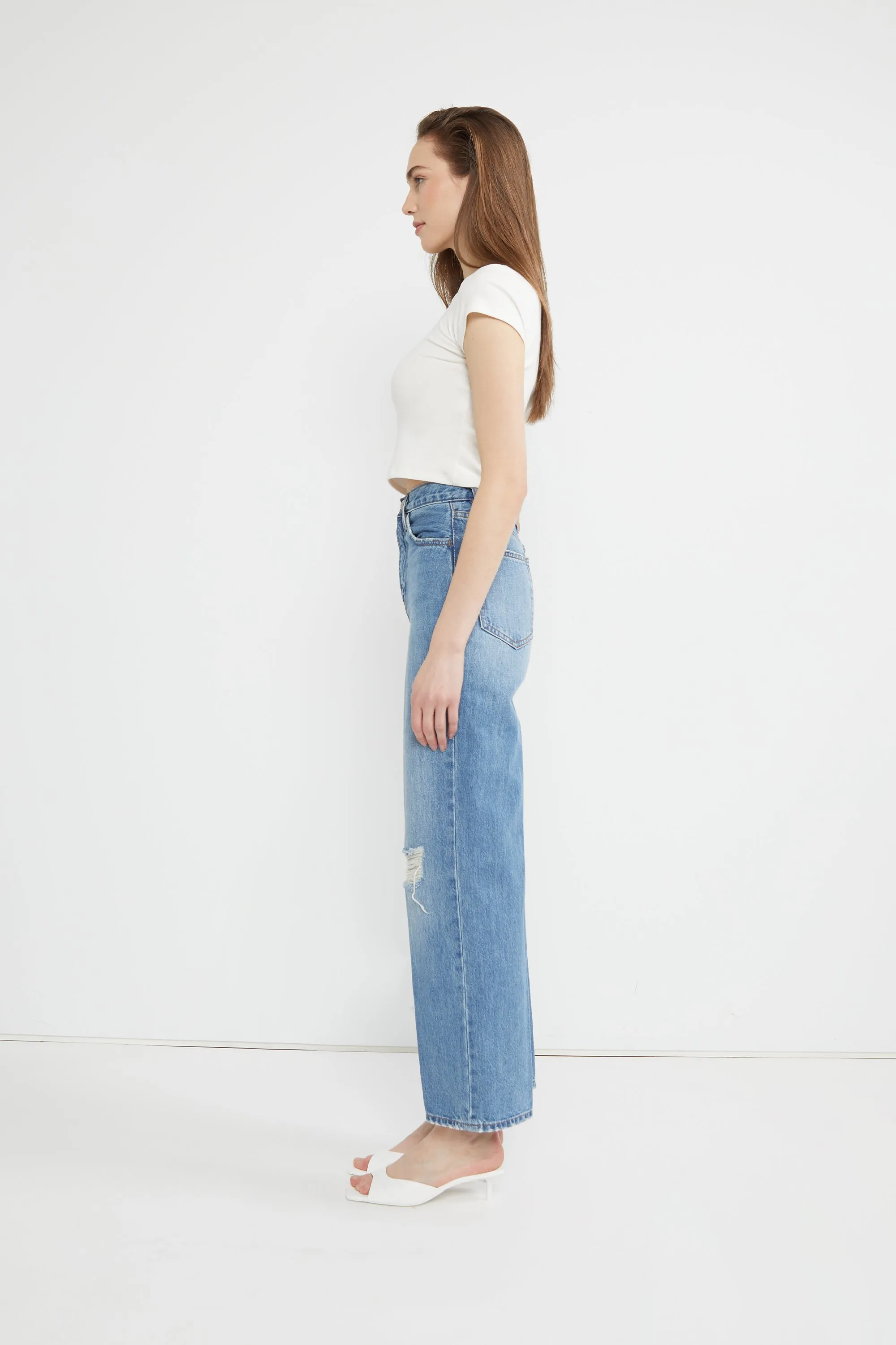 RELAXED STRAIGHT LEG JEAN