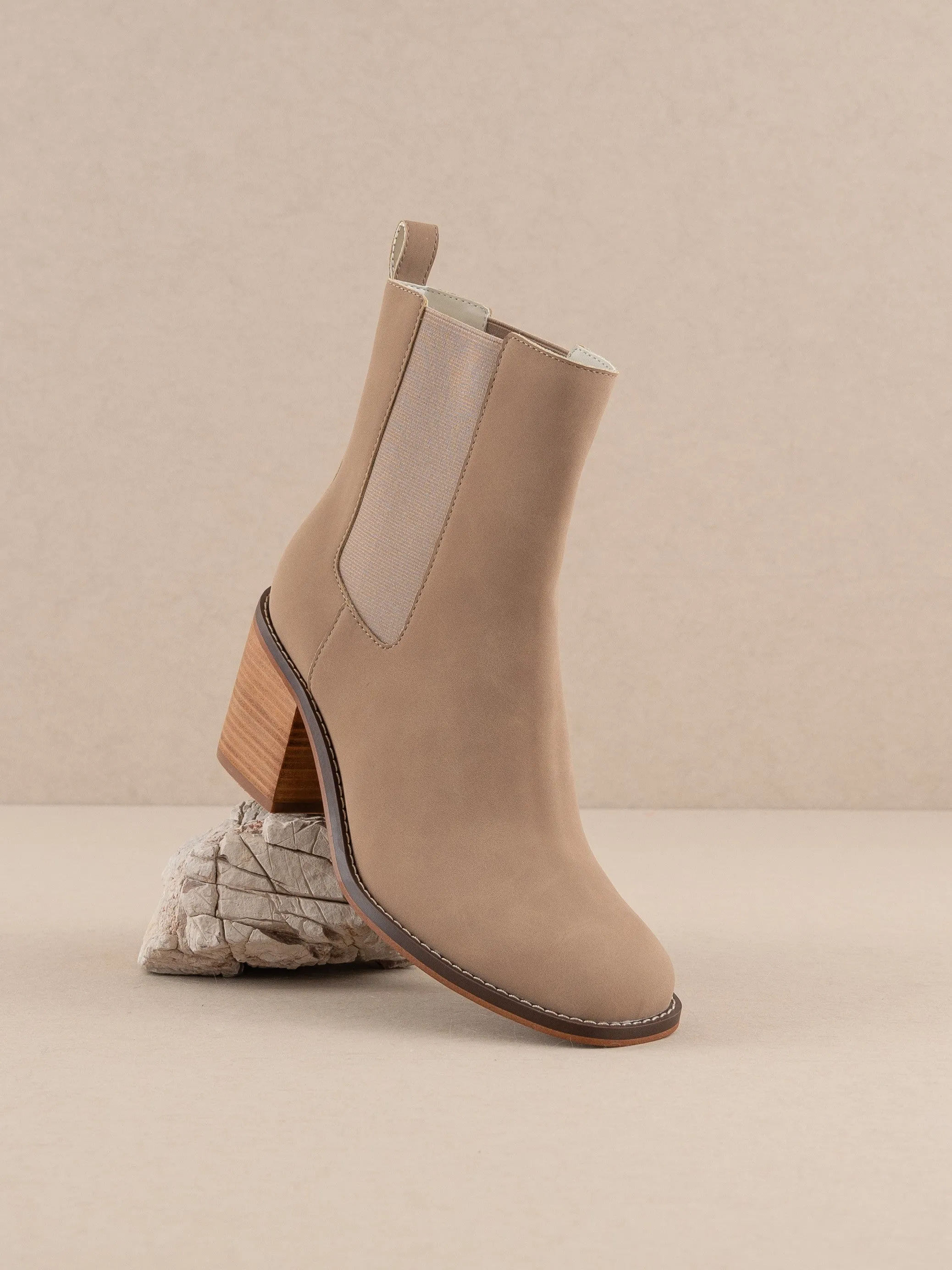 The Dakota Chelsea Boot