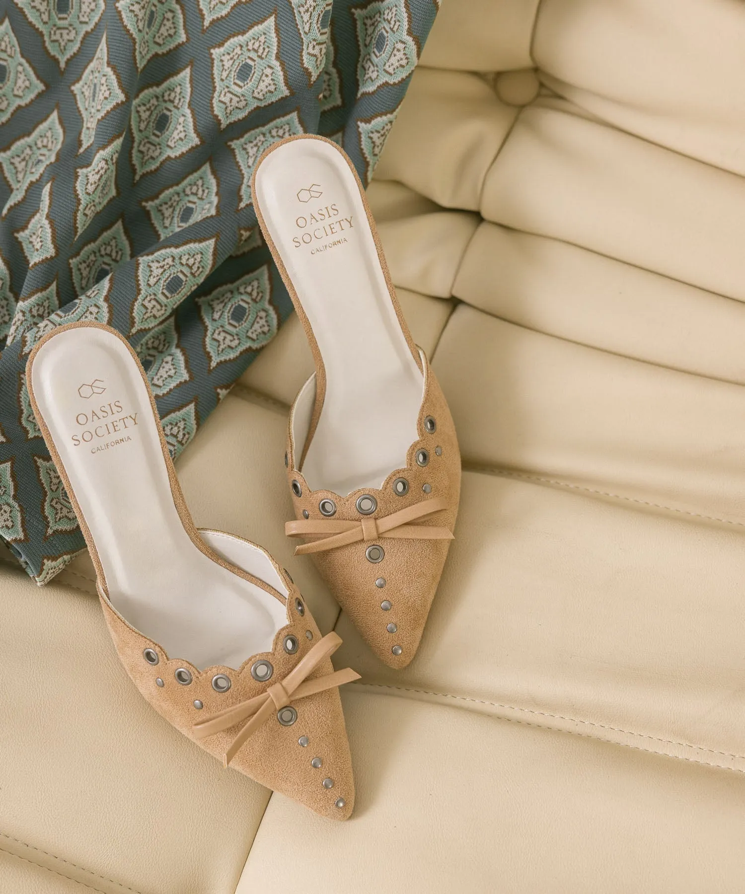 The Meridian | Sand Kitten Heel