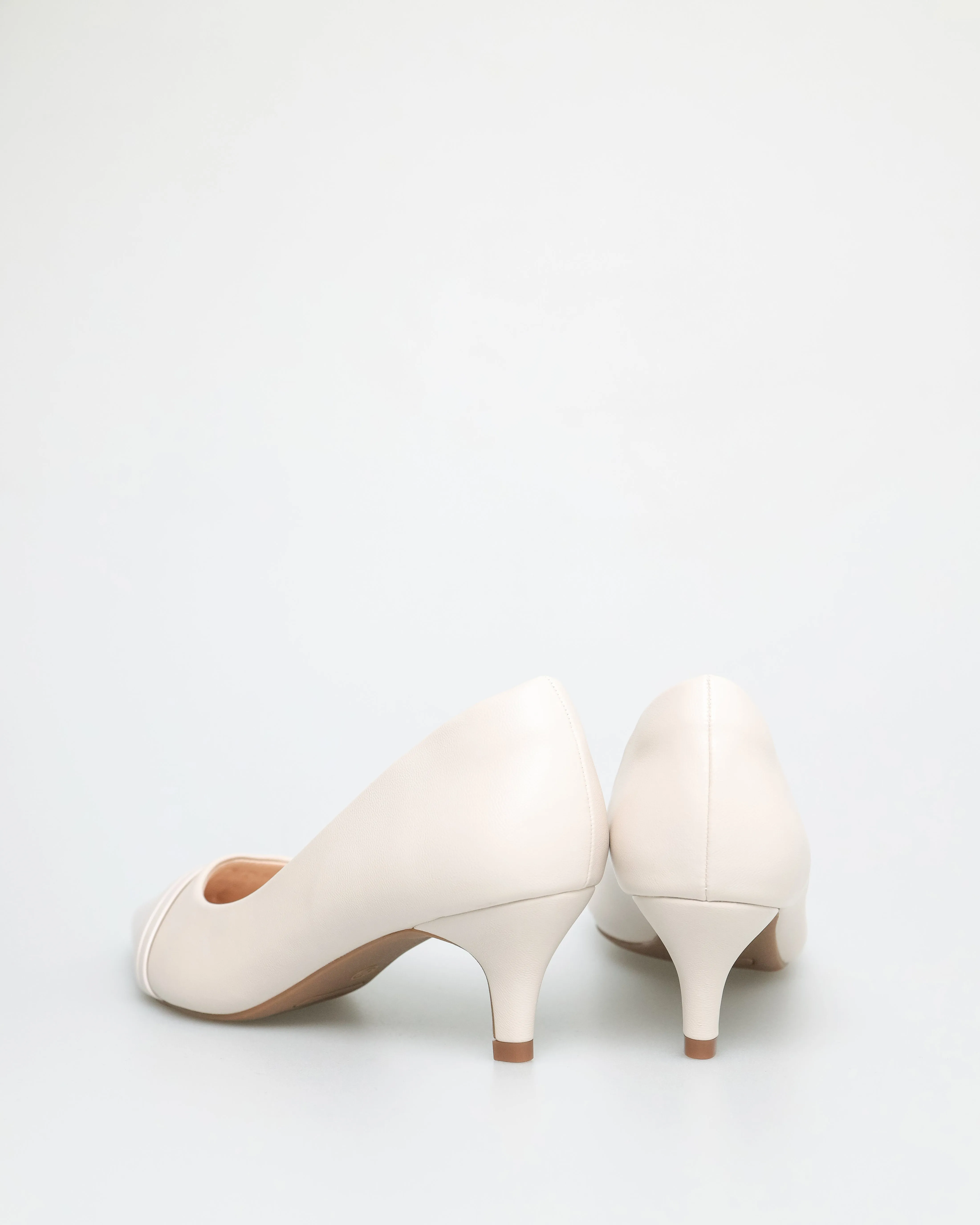 Tomaz NN244 Ladies Pointy Kitten Heels (Beige)