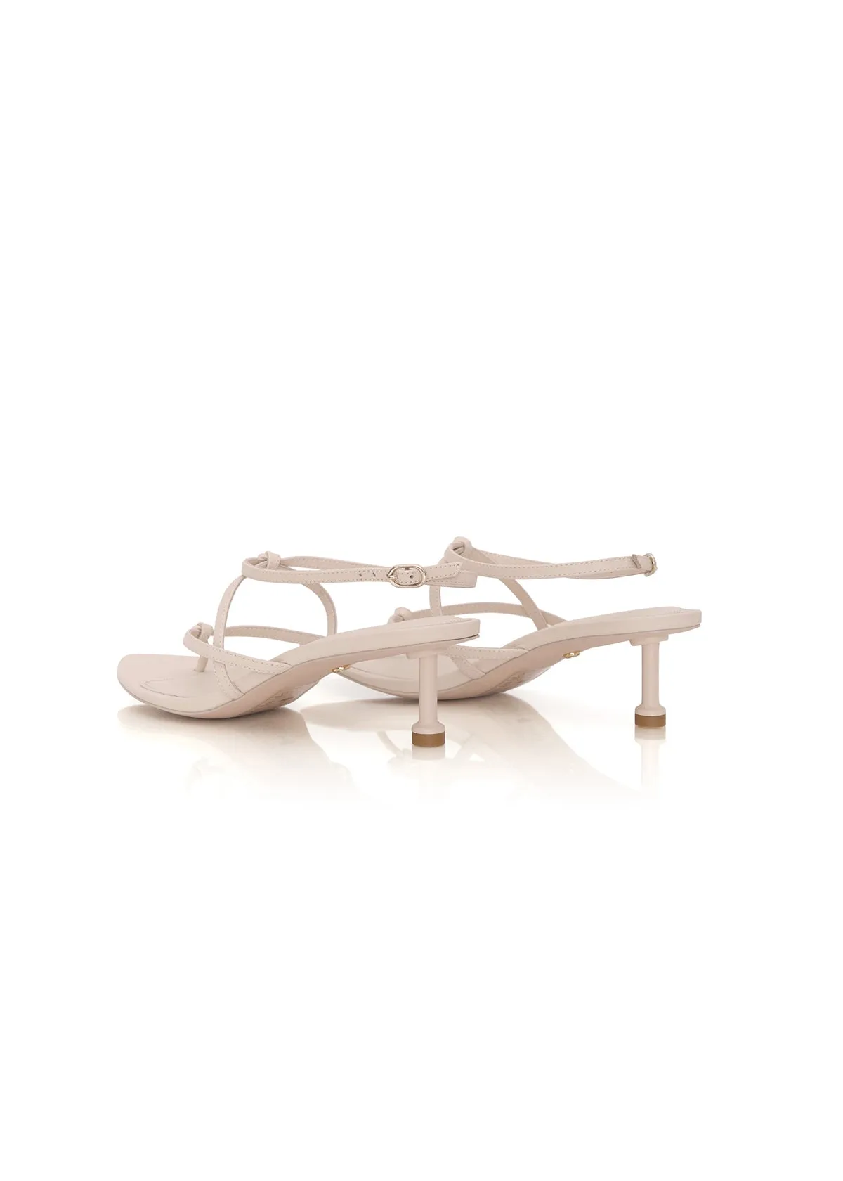 VEE SANDALS - IVORY