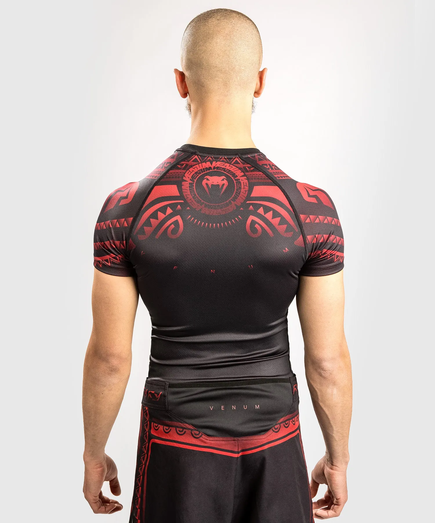 Venum Nakahi Rashguard - Short Sleeves - Black/Red