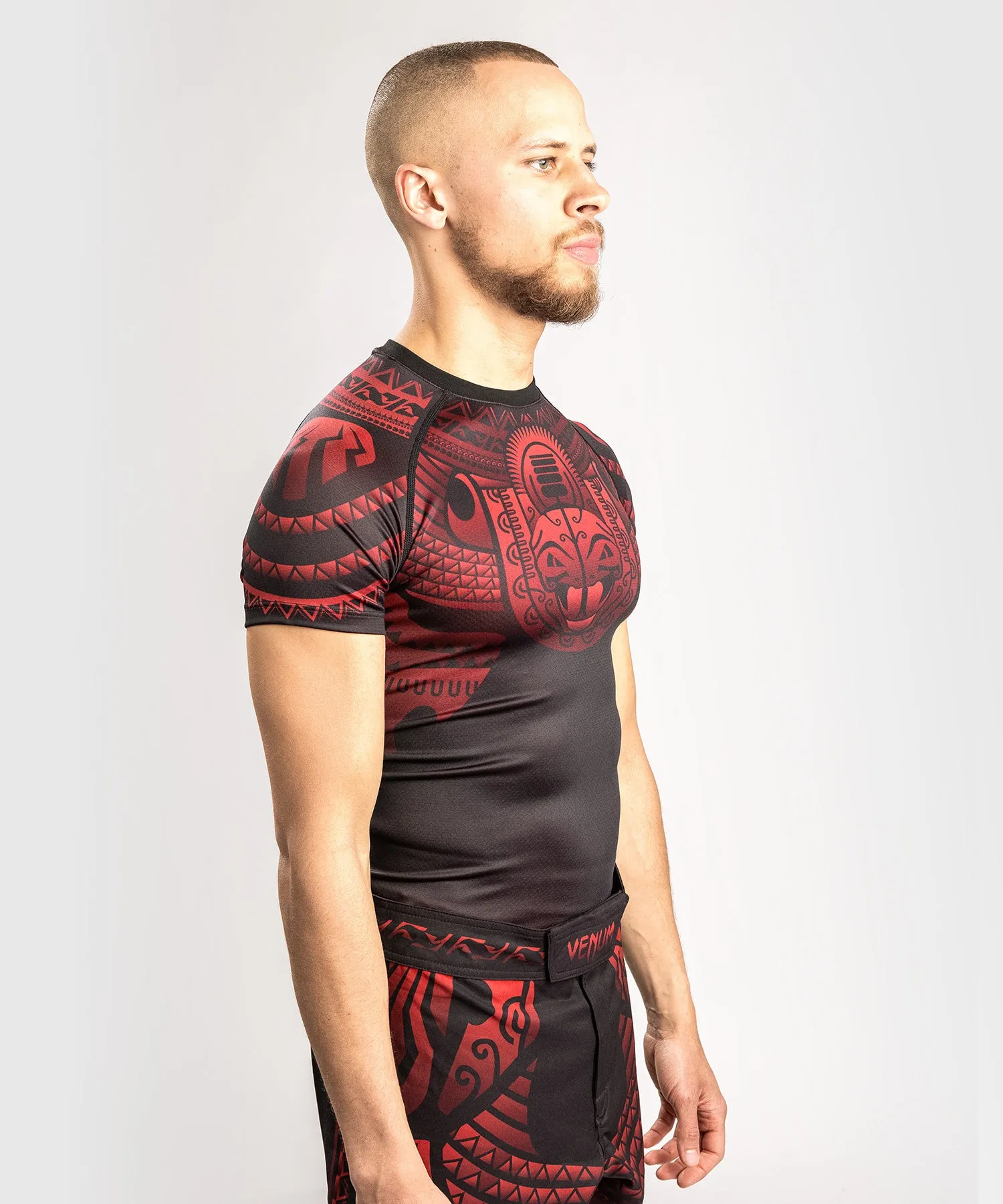 Venum Nakahi Rashguard - Short Sleeves - Black/Red