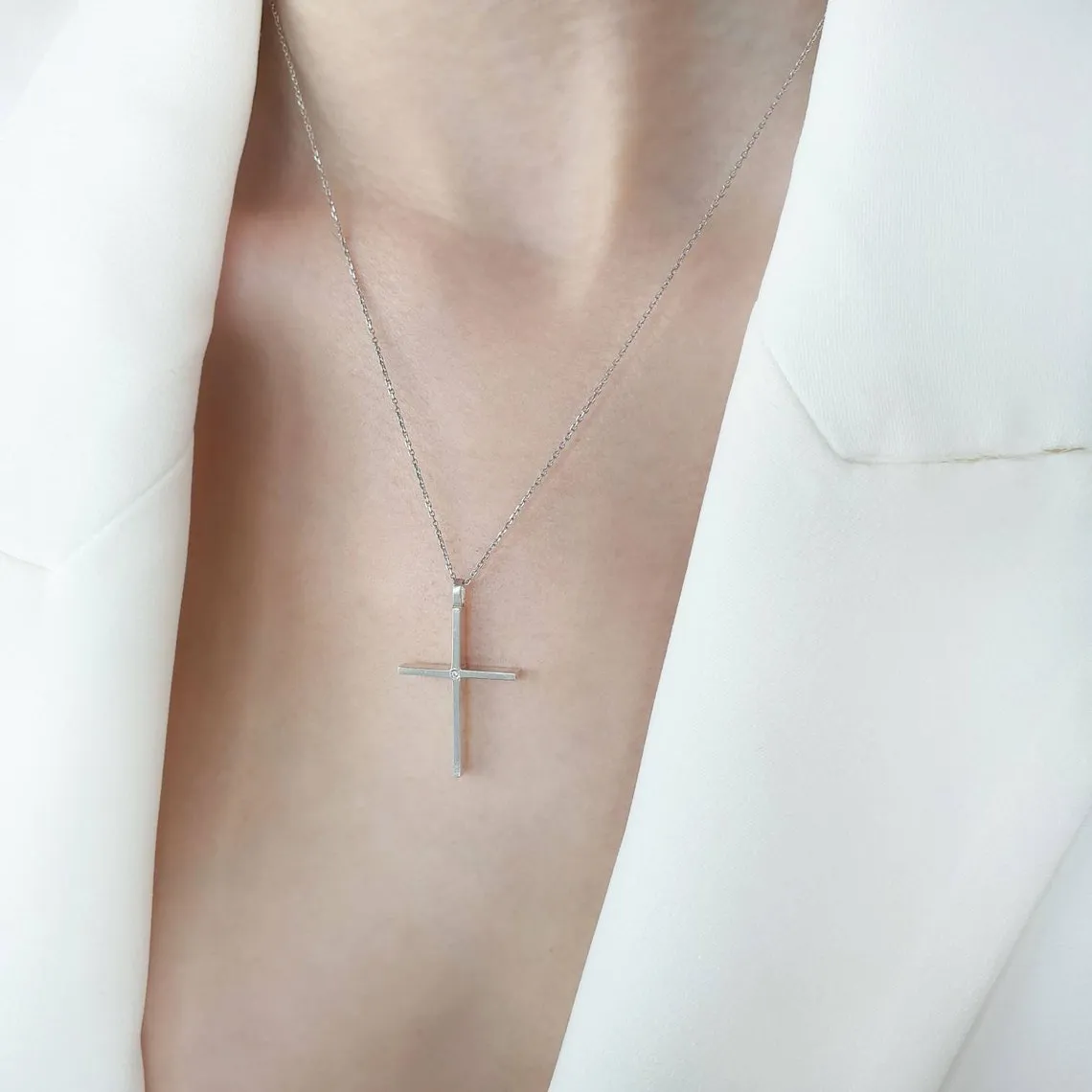 White Gold Cross With Central Diamond